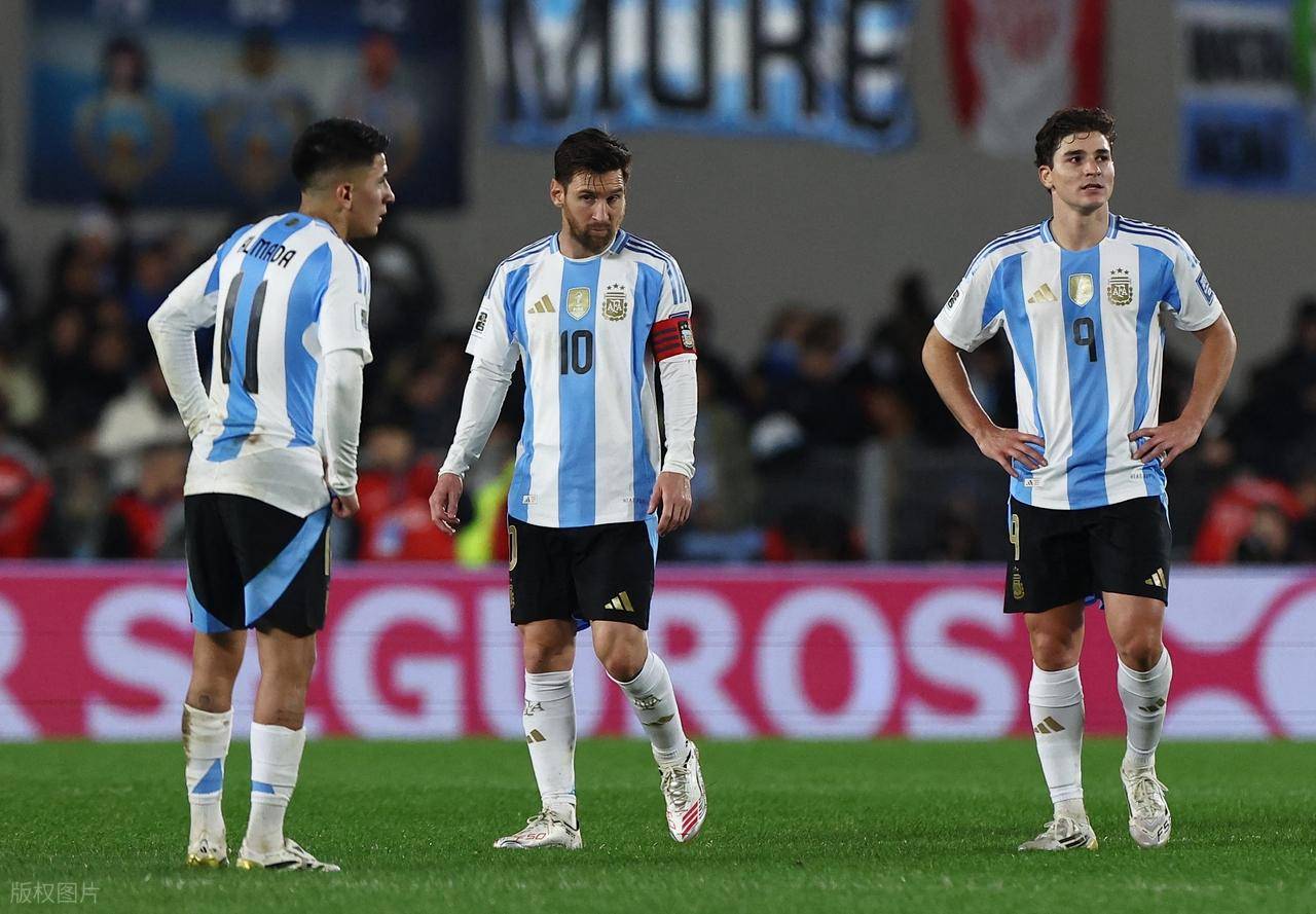 爱游戏体育-包含羽毛球队回归首秀大放异彩，梅西主场球迷高呼名字的词条