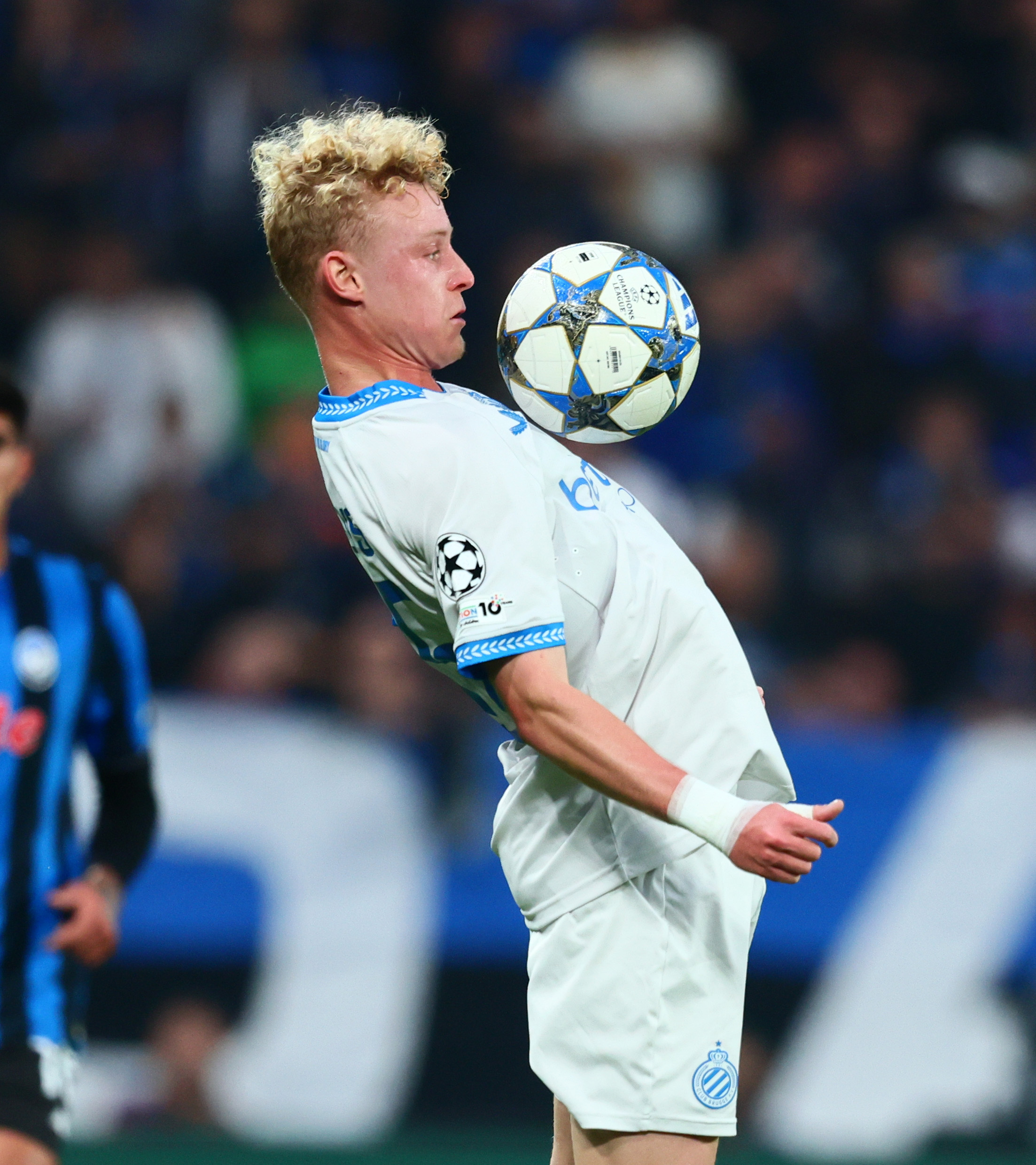 爱游戏在线-冲刺阶段体能课后；亚特兰大豪取连胜备战法国杯；球迷炸锅；阵容厚度经受考验的简单介绍